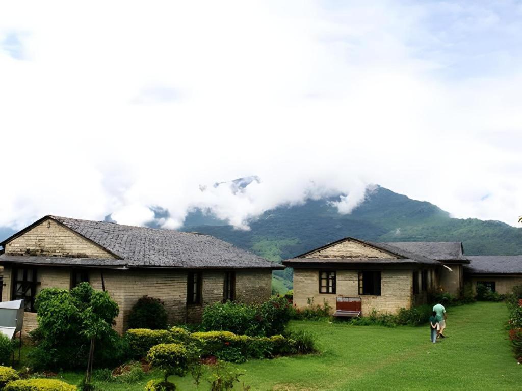 Hananoie - A Permaculture Resort Pokhara Luaran gambar